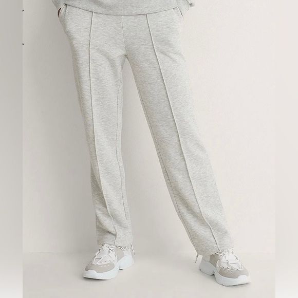 Danskin women’s white size XL pants - Picture 1 of 2